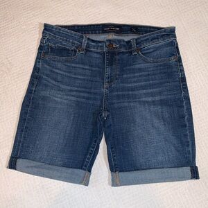 Lucky Brand The Bermuda Jean Shorts, Medium Wash Stretch Denim, Size 8/29